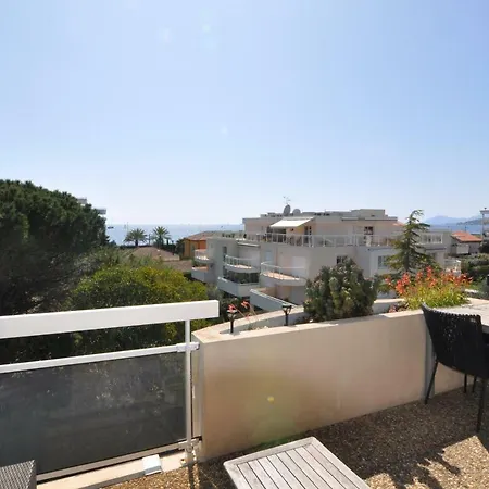 Gorgeous One-bedroom With Terrace And Sea View -stayinantibes- Bijou Apartmán Antibes